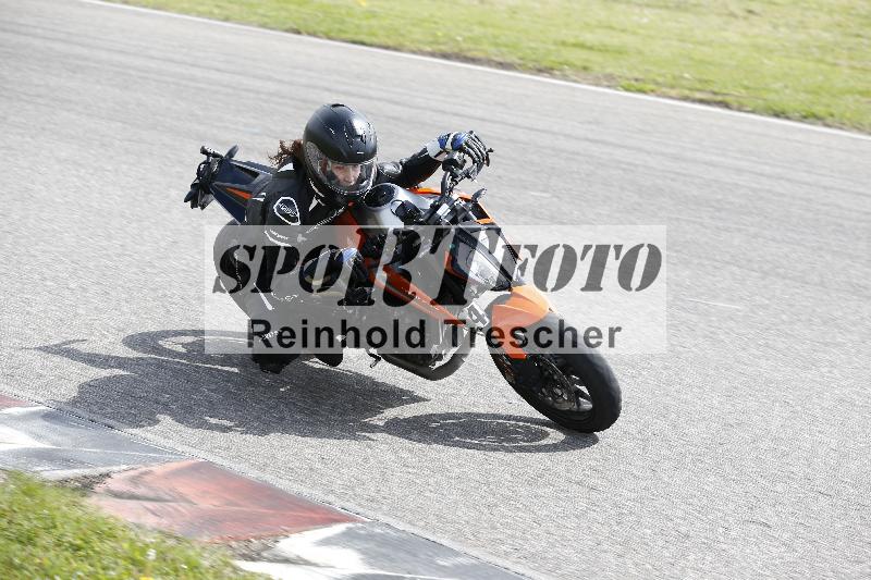 /Archiv-2025/10 23.04.2025 Cornu Master School ADR/gruen-vert/4